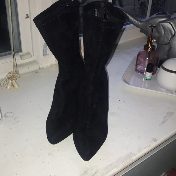 Booties - Picture 3 of 7